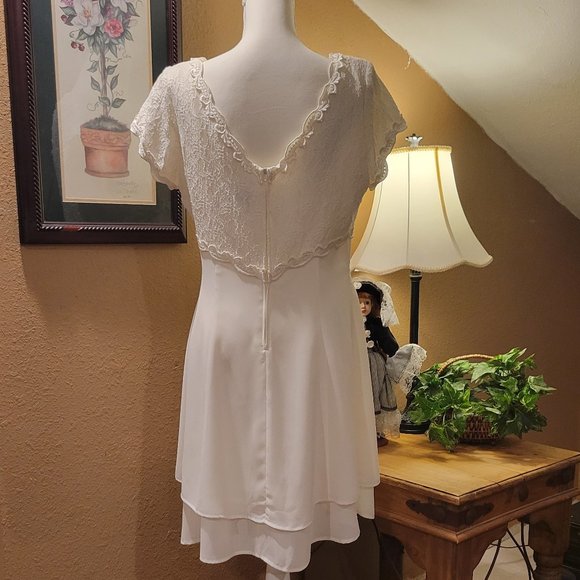 Vintage Jeffrey & Dara by Linda Hutley and Evelyn Socias Cream Evening Dress - Picture 2 of 9